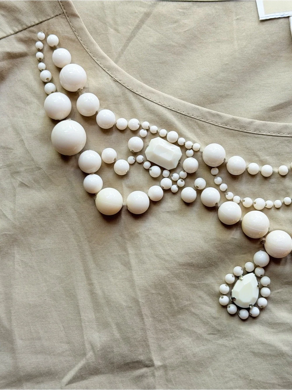 Michael Kors Embellished White Neckline Top L Beige Tan Sleeveless Blouse EUC